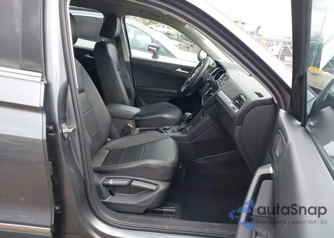 2021 Volkswagen Tiguan 2.0T Se/2.0T Se R-Line Black/2.0T Sel z USA, uszkodzony, nr VIN 3VV2B7AX3MM156271